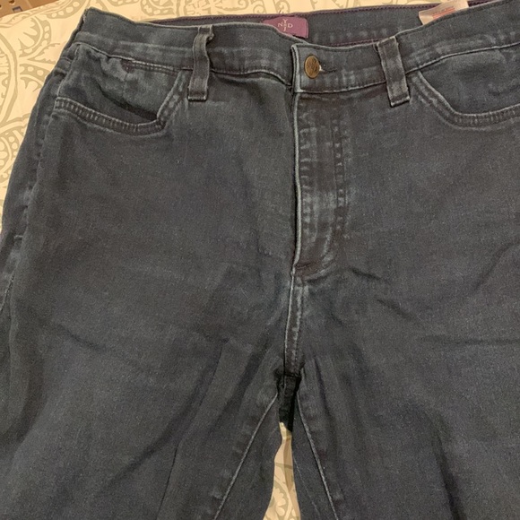 NYDJ NOT YOUR DAUGHTERS JEANS NEW WITHOUT TAGS.  SIZE 12 - Picture 6 of 9